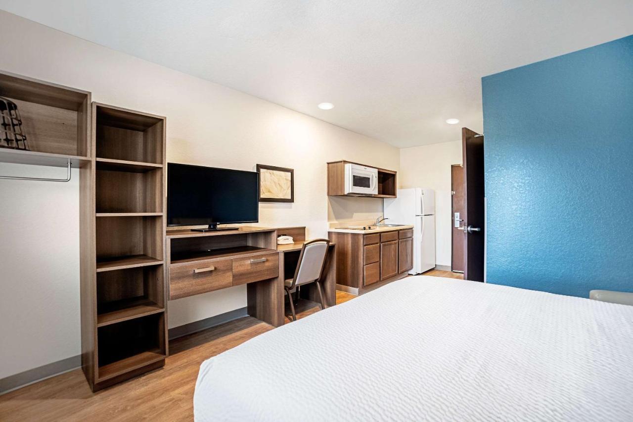 Woodspring Suites Naples Golden Gate Kültér fotó