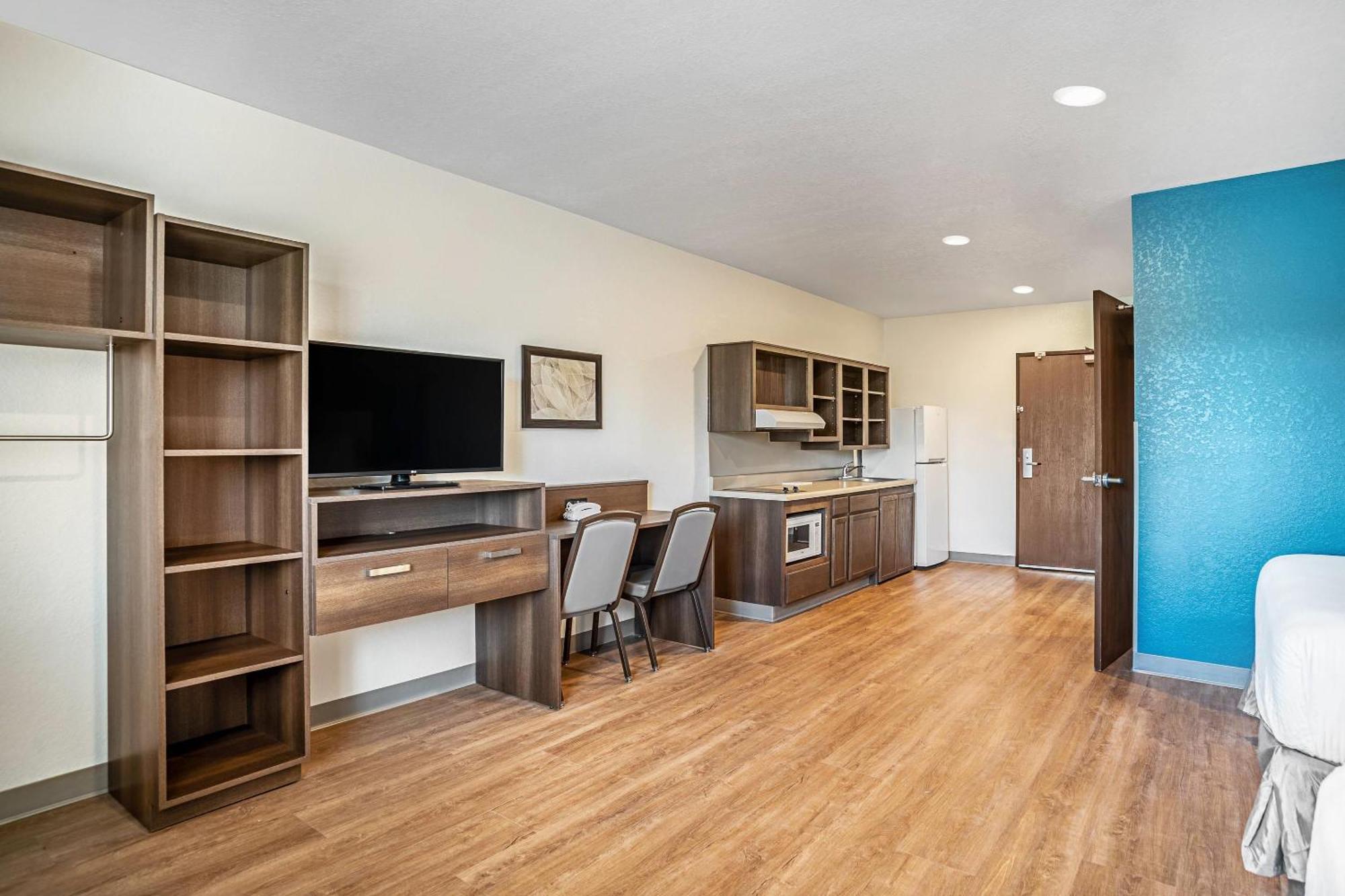Woodspring Suites Naples Golden Gate Kültér fotó