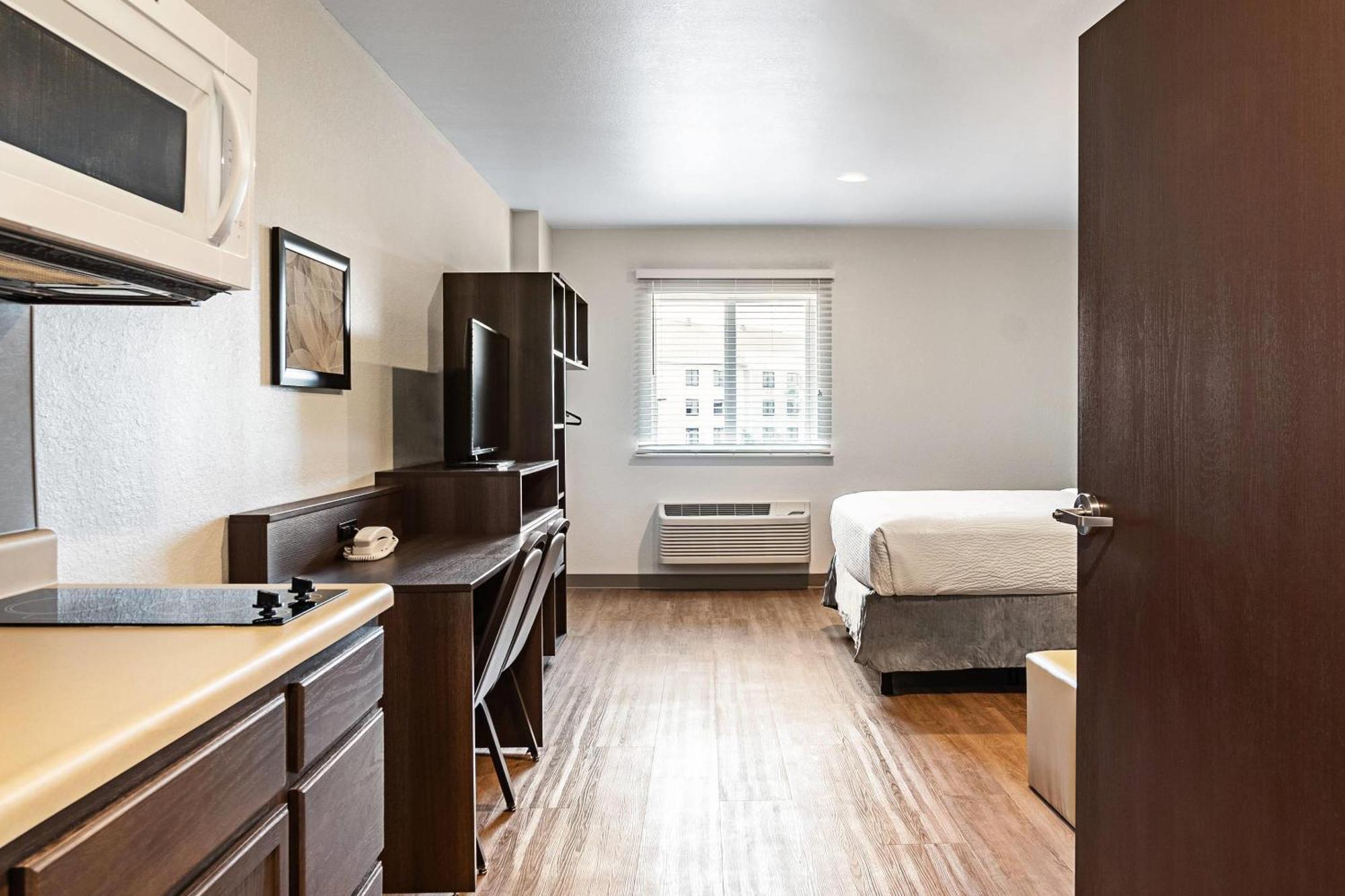 Woodspring Suites Naples Golden Gate Kültér fotó