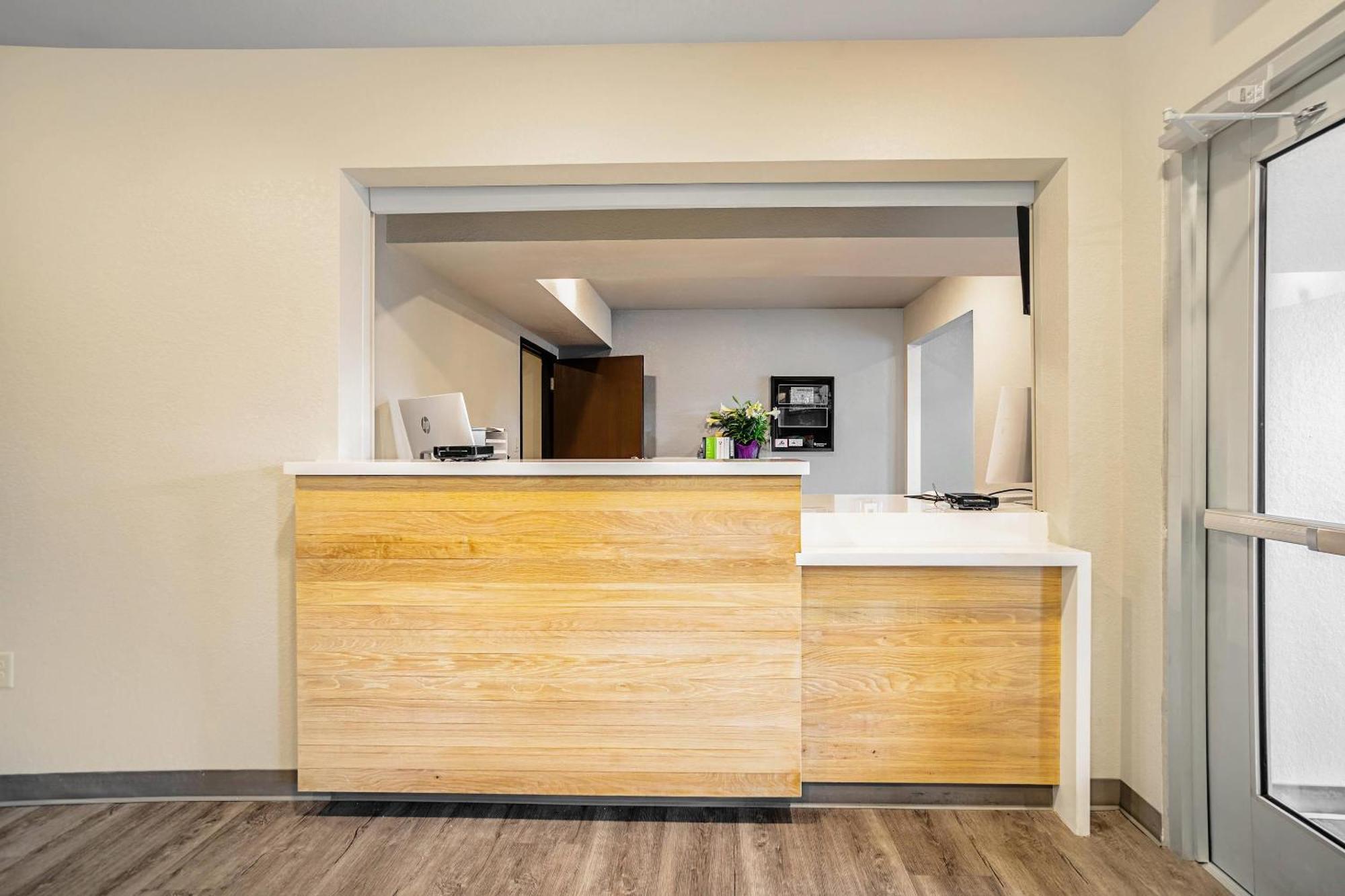 Woodspring Suites Naples Golden Gate Kültér fotó