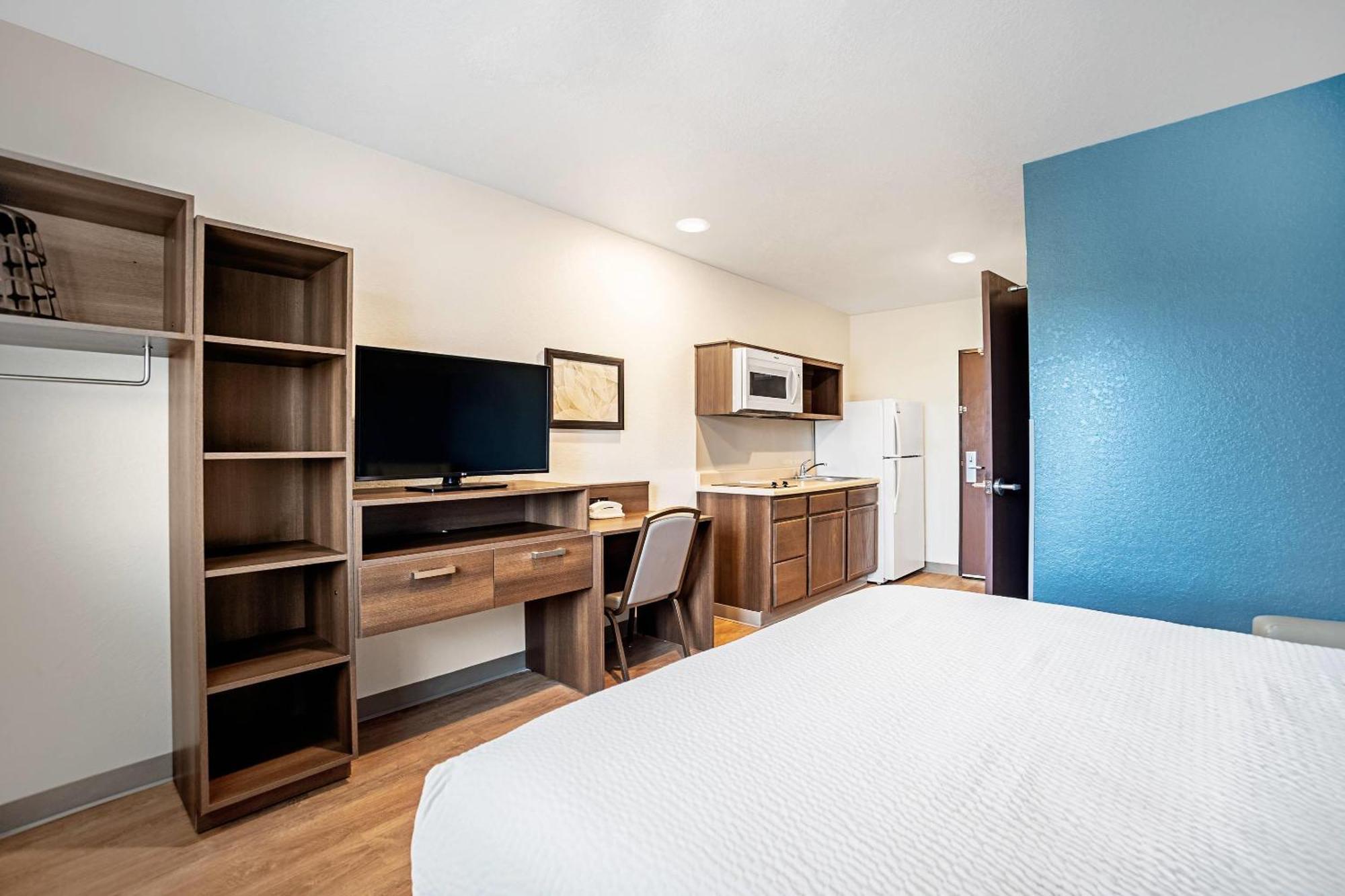 Woodspring Suites Naples Golden Gate Kültér fotó